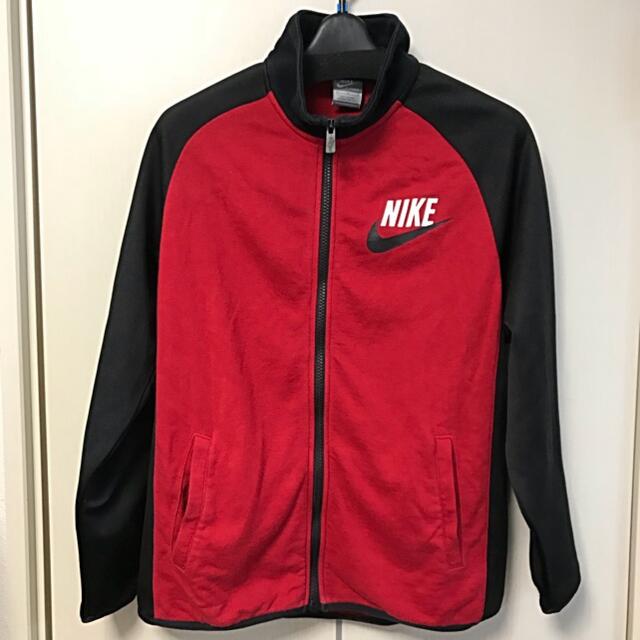 NIKE(ナイキ)のナイキ☆NIKE☆レッド×ブラック☆ジップアップ上着☆150cm キッズ/ベビー/マタニティのキッズ服男の子用(90cm~)(ジャケット/上着)の商品写真