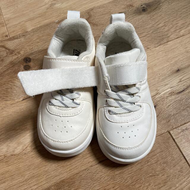 ZARA KIDS(ザラキッズ)のZARA kids シューズ キッズ/ベビー/マタニティのキッズ靴/シューズ(15cm~)(スニーカー)の商品写真