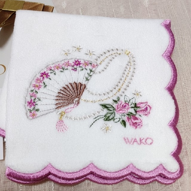 和光堂(ワコウドウ)のWAKO 　タオルハンカチ レディースのファッション小物(ハンカチ)の商品写真