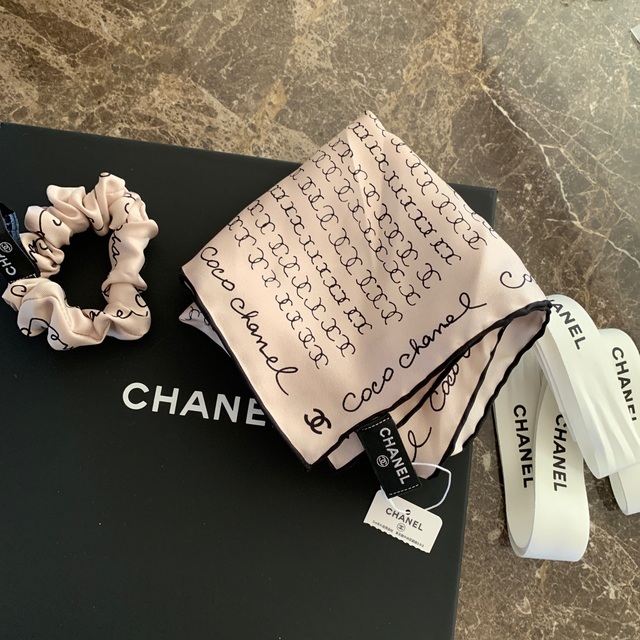 CHANEL シュシュ 1