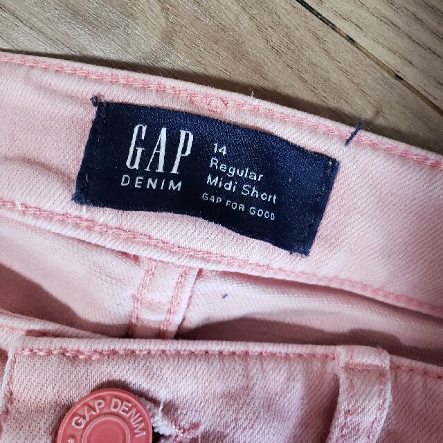 GAP(ギャップ)のGAP　155㎝　ガールズショートパンツ キッズ/ベビー/マタニティのキッズ服女の子用(90cm~)(パンツ/スパッツ)の商品写真