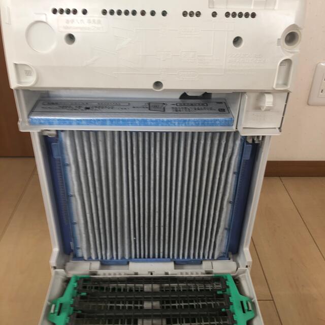 DAIKIN(ダイキン)のDAIKIN ダイキン ストリーマ 空気清浄機 MC80TKS-W スマホ/家電/カメラの生活家電(空気清浄器)の商品写真