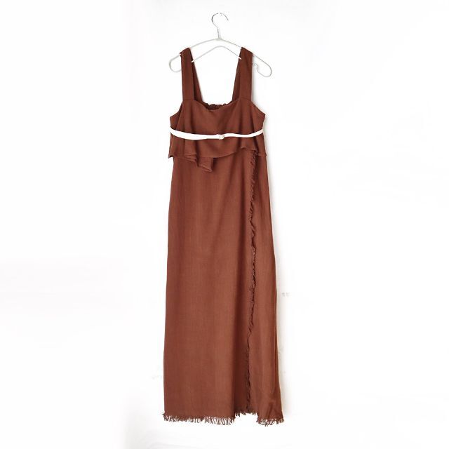 Ameri VINTAGE(アメリヴィンテージ)の【 AMERI 】アメリ SLENDER BELT FRINGE DRESS レディースのワンピース(ロングワンピース/マキシワンピース)の商品写真