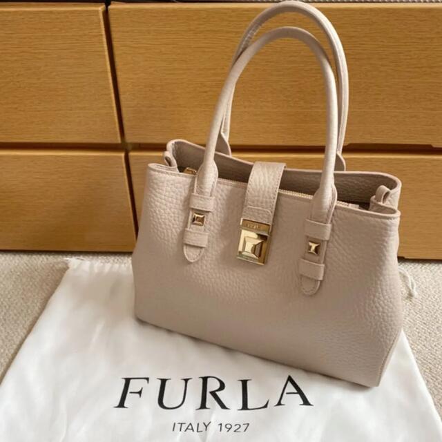 高質で安価 Furla - 【美品】FURLA 2WAY ハンドバック ショルダーバッグ　ピンクベージュ ハンドバッグ