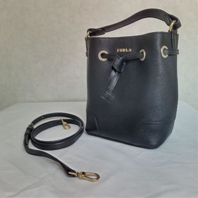 Furla(フルラ)のFURLA STACY MINI 2WAY 巾着 ショルダー ミニ バッグ レディースのバッグ(ショルダーバッグ)の商品写真