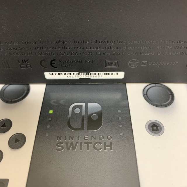 Nintendo Switch(ニンテンドースイッチ)のNintendo Nintendo Switch  有機ELモデル ホワイト エンタメ/ホビーのゲームソフト/ゲーム機本体(家庭用ゲーム機本体)の商品写真