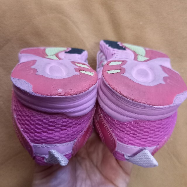 18センチ（着用感17）　俊足レモンパイ　ピンク キッズ/ベビー/マタニティのキッズ靴/シューズ(15cm~)(スニーカー)の商品写真