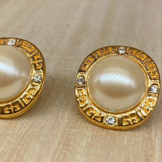 ジバンシー GIVENCHY パール ゴールド ピアス アクセサリー 【格安SALE