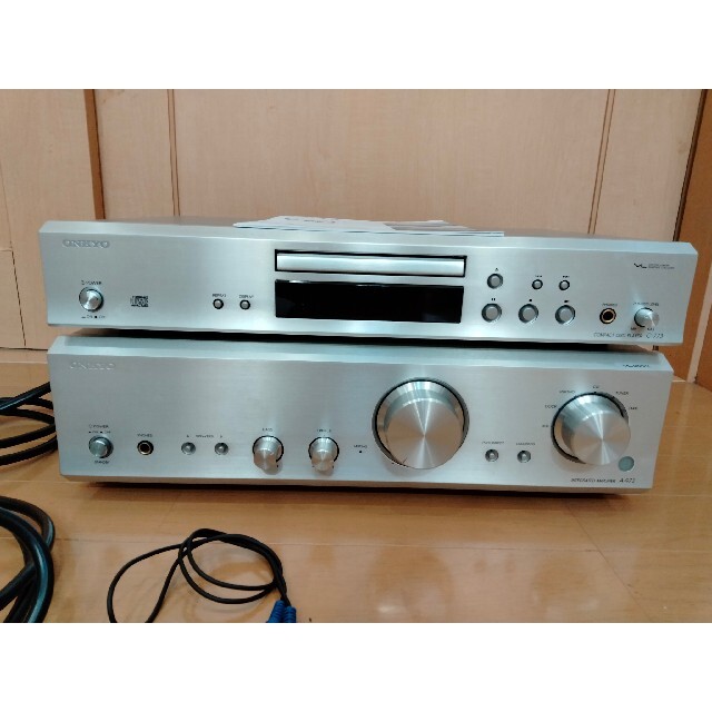 ONKYO(オンキヨー)のONKYO  CDプレーヤー（C-773）　アンプ（A-973） スマホ/家電/カメラのオーディオ機器(アンプ)の商品写真