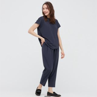 ユニクロ(UNIQLO)のUNIQLO クレープジャージーフレンチスリーブTシャツ　半袖(シャツ/ブラウス(半袖/袖なし))