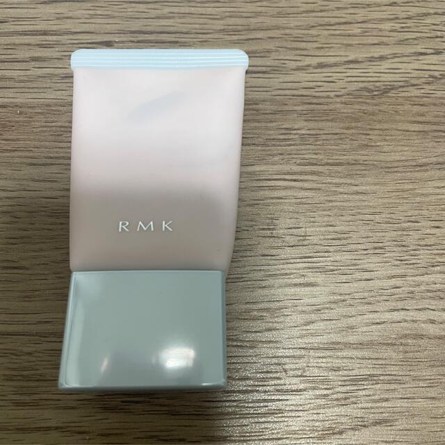 RMK(アールエムケー)のRMK クリーミィポリッシュトベース EX03 コスメ/美容のベースメイク/化粧品(化粧下地)の商品写真