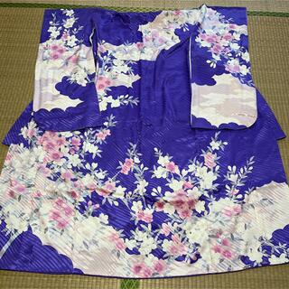 少女向け　正絹　青紫色綸子　銀糸刺繍の振り袖(振袖)