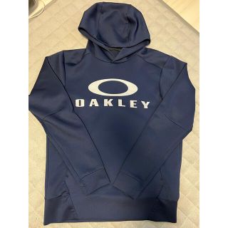 オークリー(Oakley)のオークリー　パーカー　フード付き　メンズMサイズ　ネイビー(パーカー)