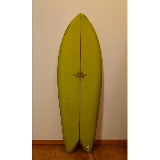 ライアンバーチ サーフボード Ryan Burch SQUIT FISH 5.4 スポーツ/アウトドアのスポーツ/アウトドア その他(サーフィン)の商品写真