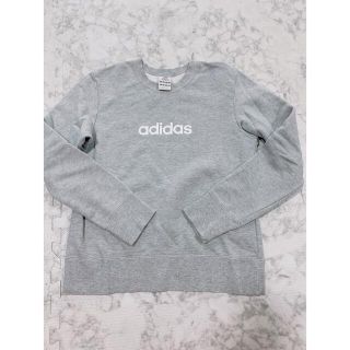 アディダス(adidas)のadidas ライトグレー　シンプル　スウェット(トレーナー/スウェット)