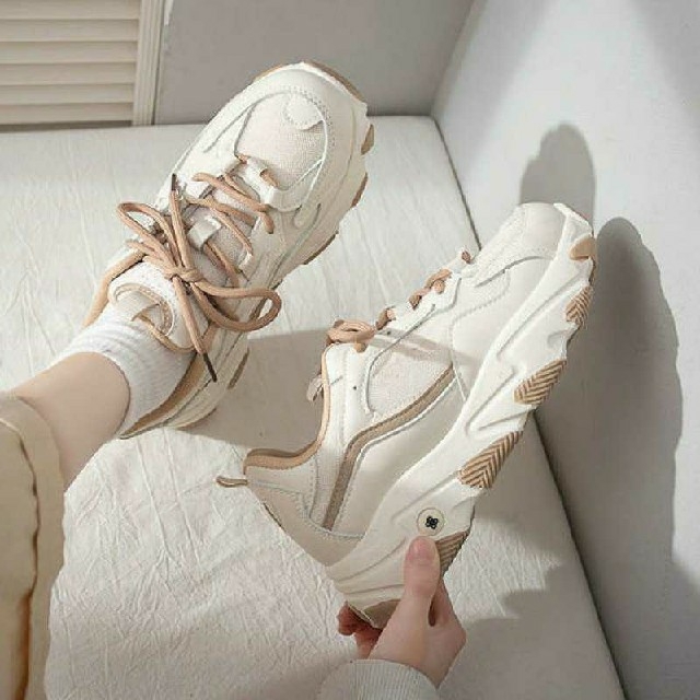 ２２．５cm　 レディース　スニーカー　韓国系 レディースの靴/シューズ(スニーカー)の商品写真