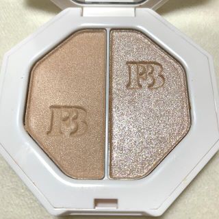 セフォラ(Sephora)の【新品】FENTY beauty フリースタイル　ハイライター 3.5g×2(フェイスパウダー)