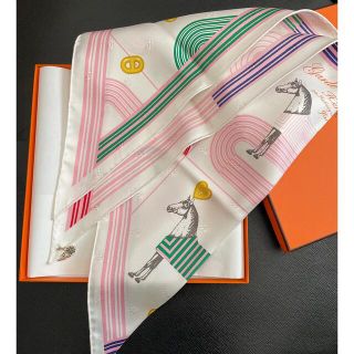 エルメス(Hermes)のエルメス トライアングルカレ ガルドローブポップ　新品(バンダナ/スカーフ)