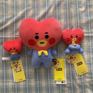 ビーティーイシビル(BT21)のBT21 TATA バッグチャーム ミニフラットクッション お座りぬいぐるみ (キャラクターグッズ)