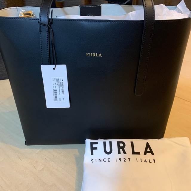 円高還元 Furla フルラ バック 新品、未使用 - ショルダーバッグ 