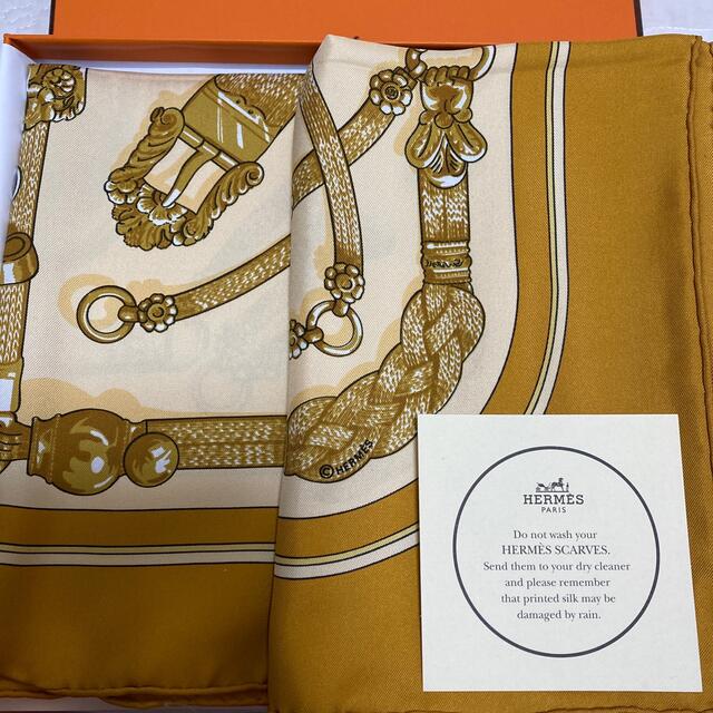 Hermes(エルメス)のエルメスカレ　新品未使用90×90 レディースのファッション小物(バンダナ/スカーフ)の商品写真