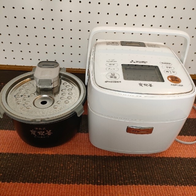 三菱IHジャー炊飯器　MITSUBISHI NJ-SE066-W