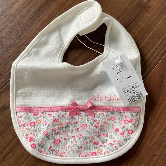 BeBe(ベベ)のTOMATO様専用！《新品・Bebe》女の子girlyスタイ キッズ/ベビー/マタニティのこども用ファッション小物(ベビースタイ/よだれかけ)の商品写真