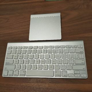 アップル(Apple)のMagic KeyboardとMagic Trackpad(PC周辺機器)