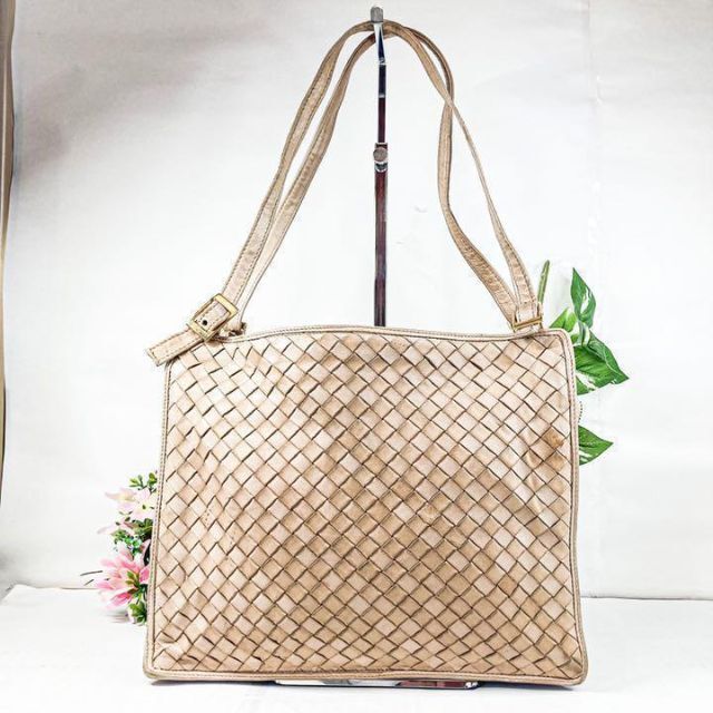 ✨希少品✨ BOTTEGAVENETA ボッテガ ヴェネタ サコッシュショルダー