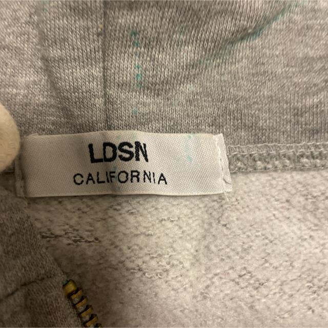 LDSN CALFORNIA パーカashグレー　Mサイズ メンズのトップス(パーカー)の商品写真