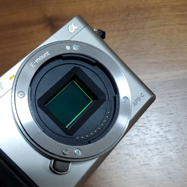 SONY α6000