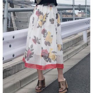アメリヴィンテージ フラワー ロングスカート/マキシスカートの通販 アメリヴィンテージ フラワー ロングスカート/マキシスカートの通販