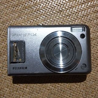 フジフイルム(富士フイルム)のFUJIFILM　FinePix　f31fd　ジャンク(コンパクトデジタルカメラ)