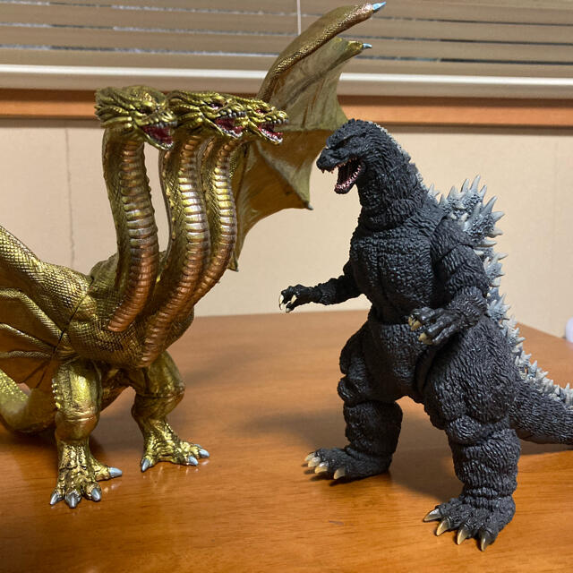 キングギドラ2019 リペイントの通販 by 紙飛行機羽羽s shop|ラクマ キングギドラ2019 リペイントの通販 by 紙飛行機羽羽s shop|ラクマ
