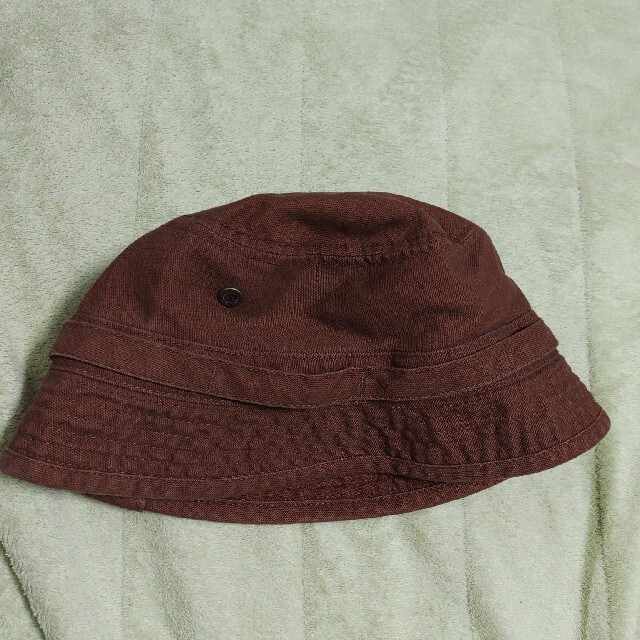 UNIQLO(ユニクロ)のユニクロ　帽子　茶色 メンズの帽子(ハット)の商品写真