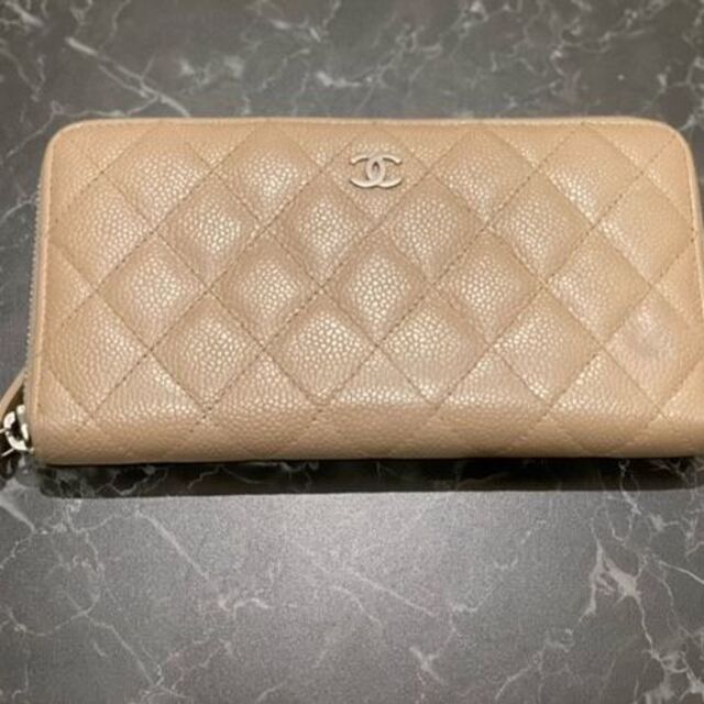 CHANEL(シャネル)のシャネル　ベージュ　キャビアスキン　長財布 レディースのファッション小物(財布)の商品写真