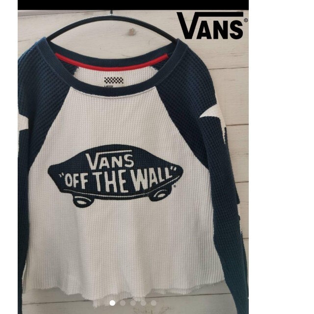 VANS(ヴァンズ)のVANS トップス レディースのトップス(Tシャツ(長袖/七分))の商品写真