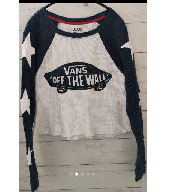 VANS(ヴァンズ)のVANS トップス レディースのトップス(Tシャツ(長袖/七分))の商品写真