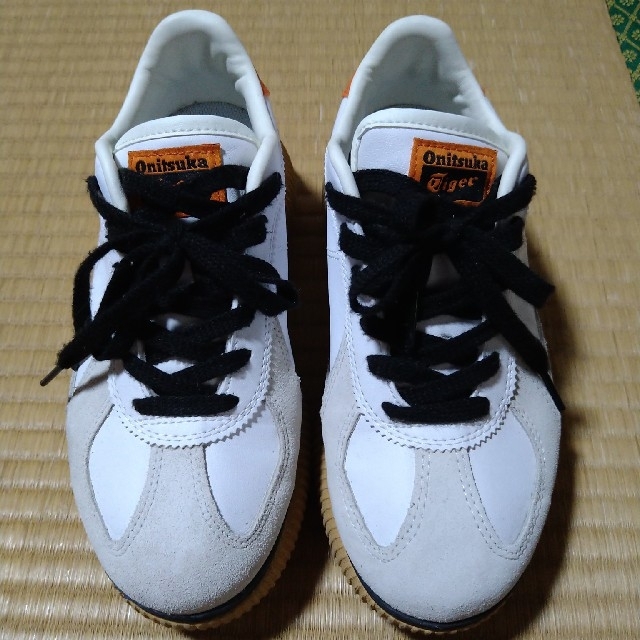 Onitsuka Tiger(オニツカタイガー)のオニツカタイガー　デレシティ レディースの靴/シューズ(スニーカー)の商品写真