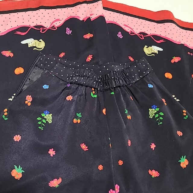 franche lippee(フランシュリッペ)の【美品】フランシュリッペ・いたずらねこパンツ レディースのパンツ(バギーパンツ)の商品写真