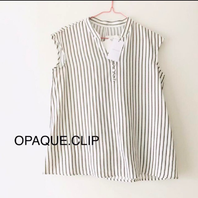 OPAQUE.CLIP(オペークドットクリップ)の新品タグ付　OPAQUE.CLIP ストライプブラウス レディースのトップス(シャツ/ブラウス(半袖/袖なし))の商品写真