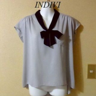 インディヴィ(INDIVI)のINDIVIインディヴィ♡ライトグレーリボンブラウス(シャツ/ブラウス(半袖/袖なし))