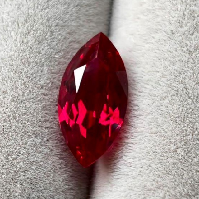 人気SALE最新作】 再結晶 ルビー ピジョンブラッド相当 大粒3.5ct
