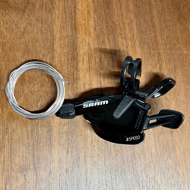 SRAM フロント 2x シフター スポーツ/アウトドアの自転車(パーツ)の商品写真