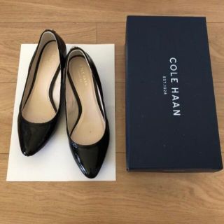 コールハーン(Cole Haan)の一度のみ使用　雨の日にも！　Colehaan ウォータープルーフ エナメルパンプ(ハイヒール/パンプス)