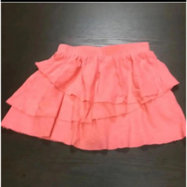 babyGAP(ベビーギャップ)の【baby GAP】スカート、4year、100〜105センチ、フリル、ピンク！ キッズ/ベビー/マタニティのキッズ服女の子用(90cm~)(スカート)の商品写真
