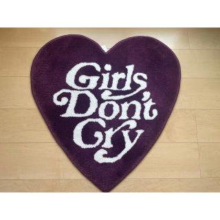 ジーディーシー(GDC)のGirls Don't Cry ハート ラグ マット(ラグ)