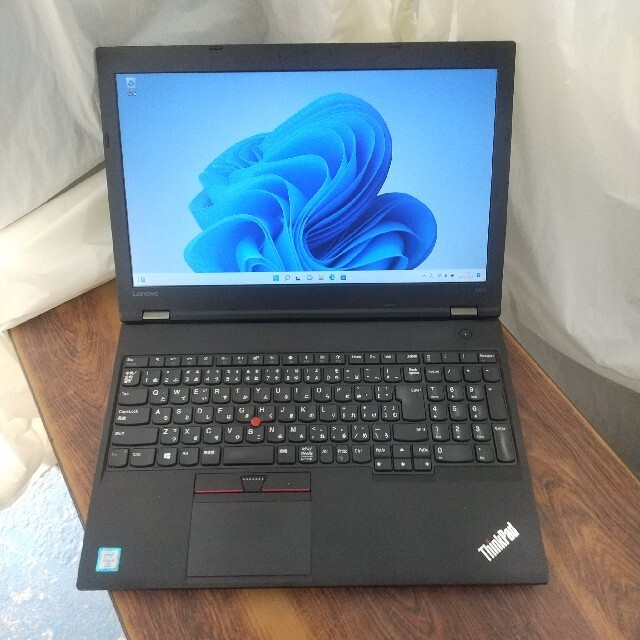 ThinkPad E570 Core i5 8GB メモリ 1TB SSD