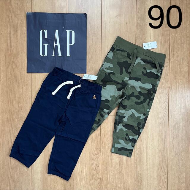 babyGap 迷彩 スウェット 2枚セット