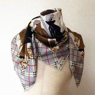 BURBERRY - 正規品鑑定済みバーバリーレア柄水色ノバチェック縁人物